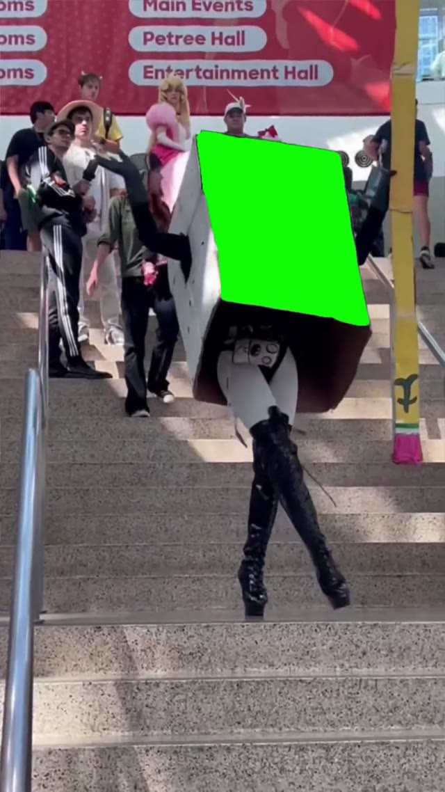 Boxed Face green screen