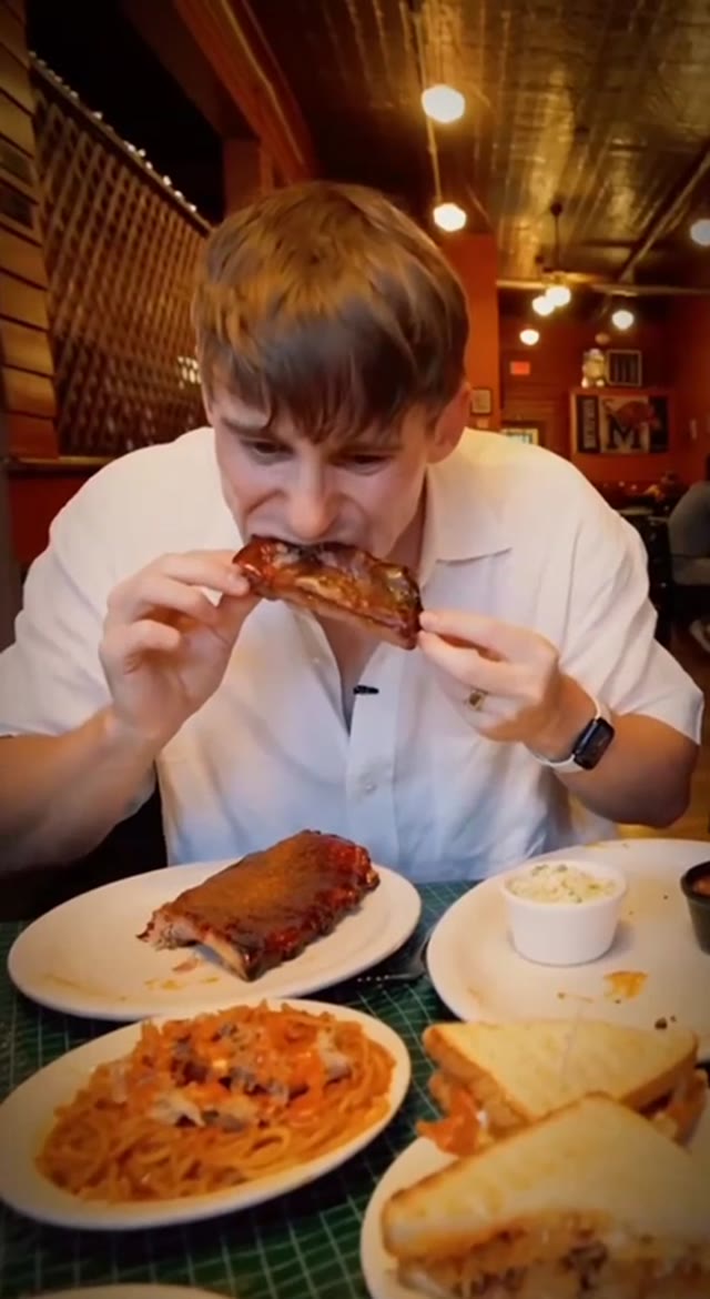 Brittish trying ribs first time green screen