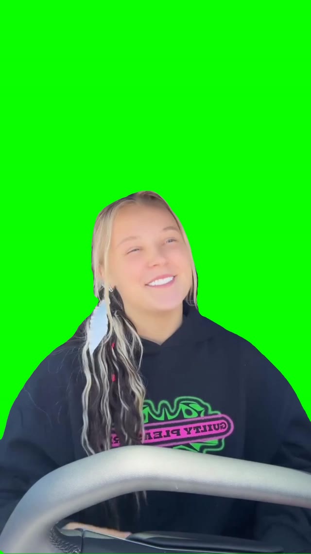 JoJo singing karma in Polish green screen