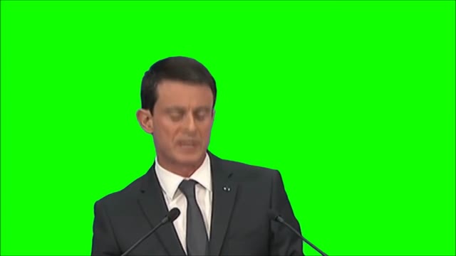 Manuel Valls green screen