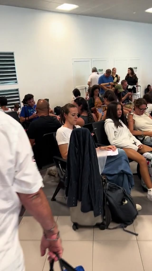 Old guy laughing green screen