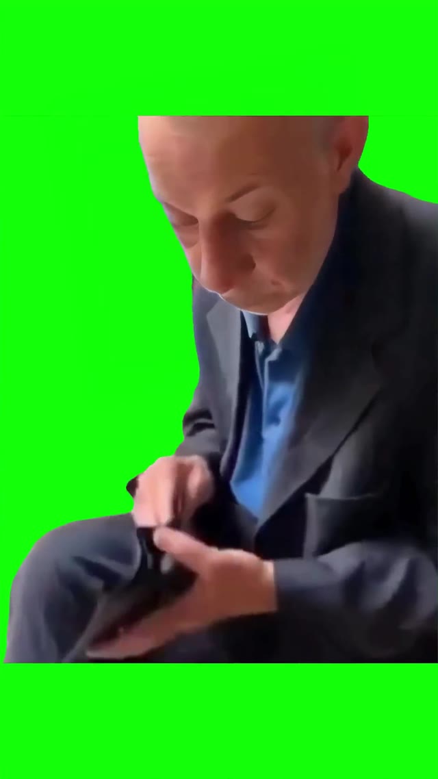 Shows empty wallet  green screen