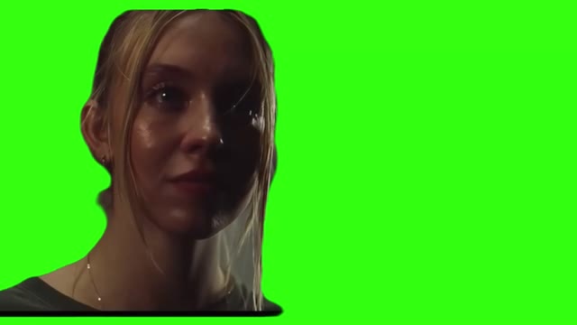 Sydney Sweeney ok bye green screen