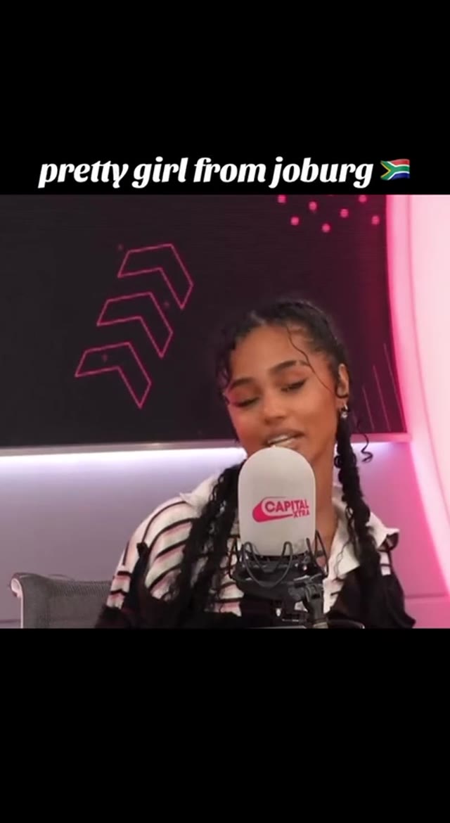 They never had pretty girl green screen