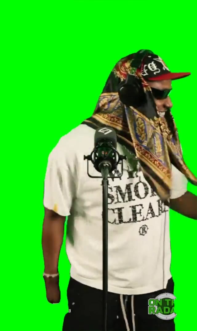 What the helly 1 green screen